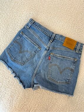 Levi's Premium Women's Blue Denim Jeans - Ribcage Shorts